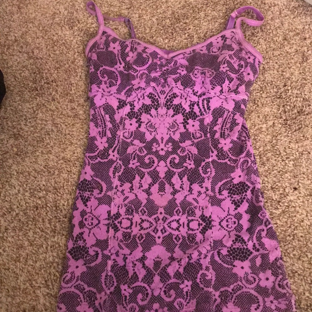 patterned purple top